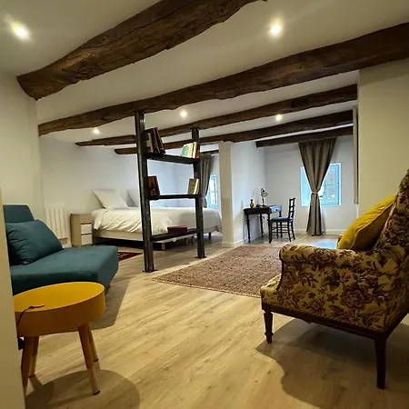 Bed & Breakfast La Demeure Langroise
